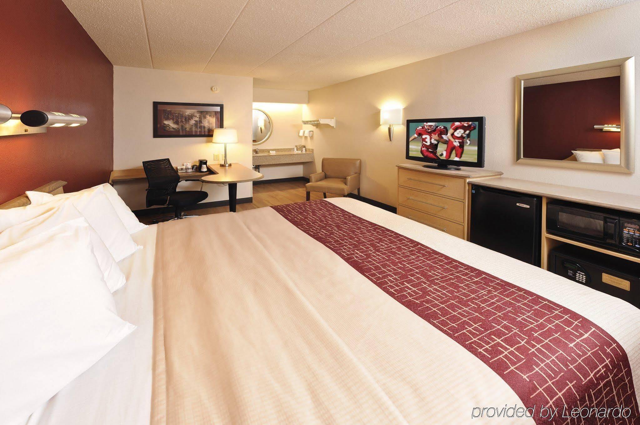 Red Roof Inn Philadelphia - Oxford Valley Langhorne Exterior foto